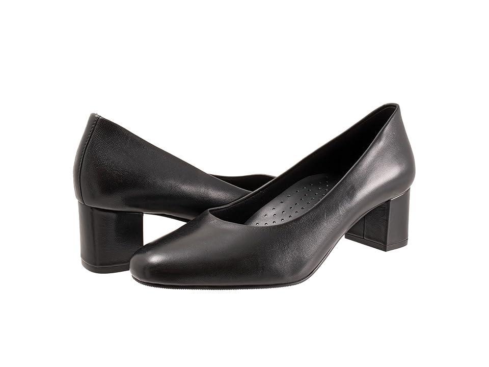 Trotters Daria Block Heel Pump Product Image