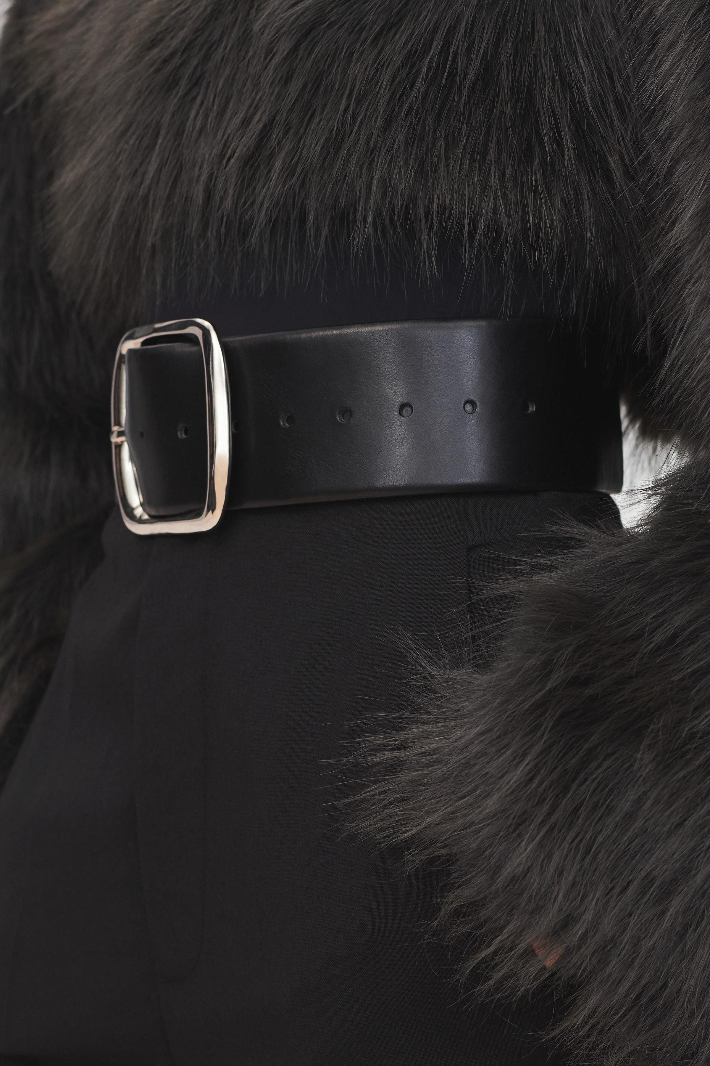 WIDE LEG LEATHER BELT LIMITED EDITION Product Image