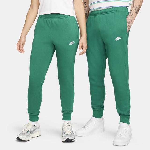 Sportswear Club Fleece Cuffed Jogger Pants In Malachite/malachite/white Product Image