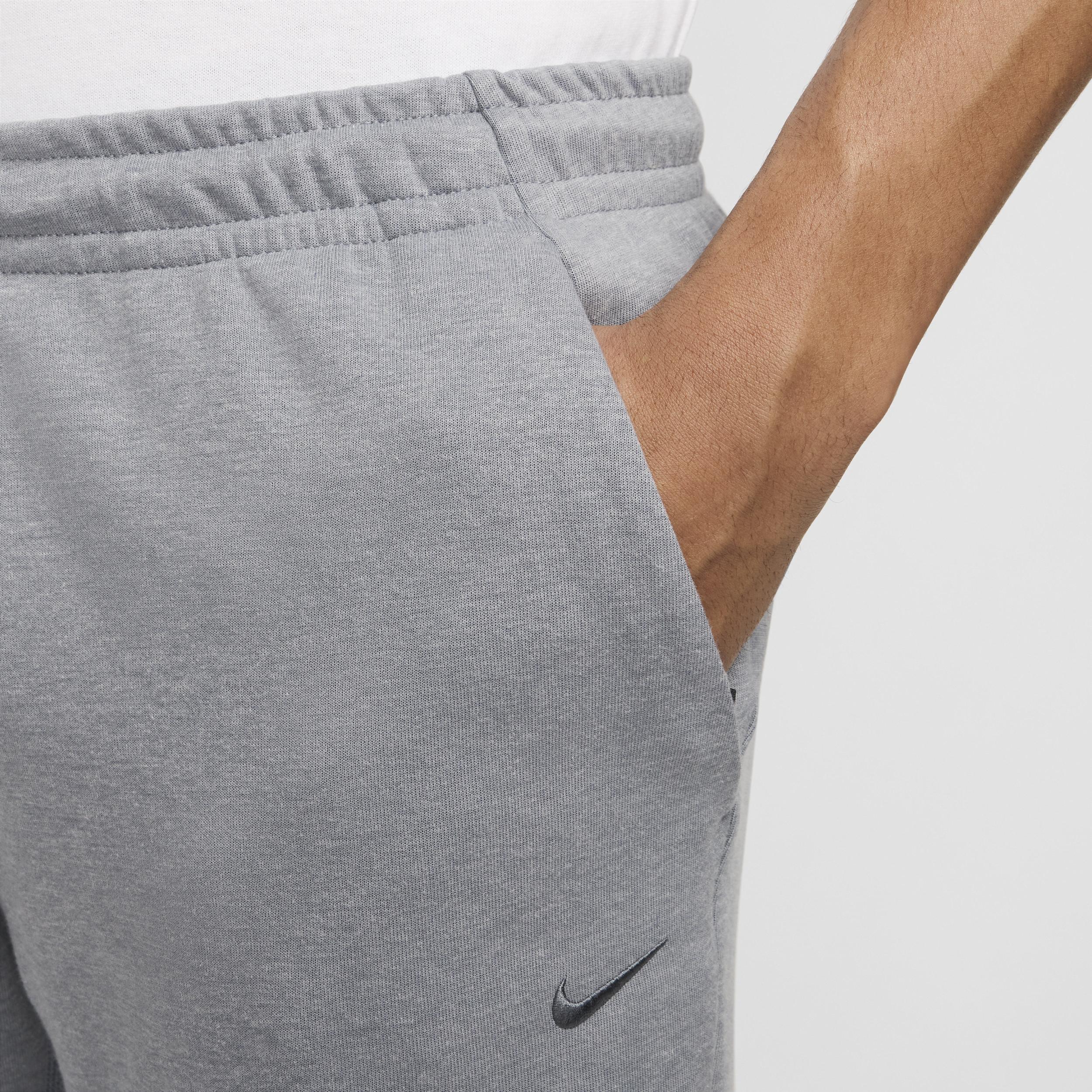 Nike Men's Primary Dri-FIT UV Tapered Versatile Pants Product Image