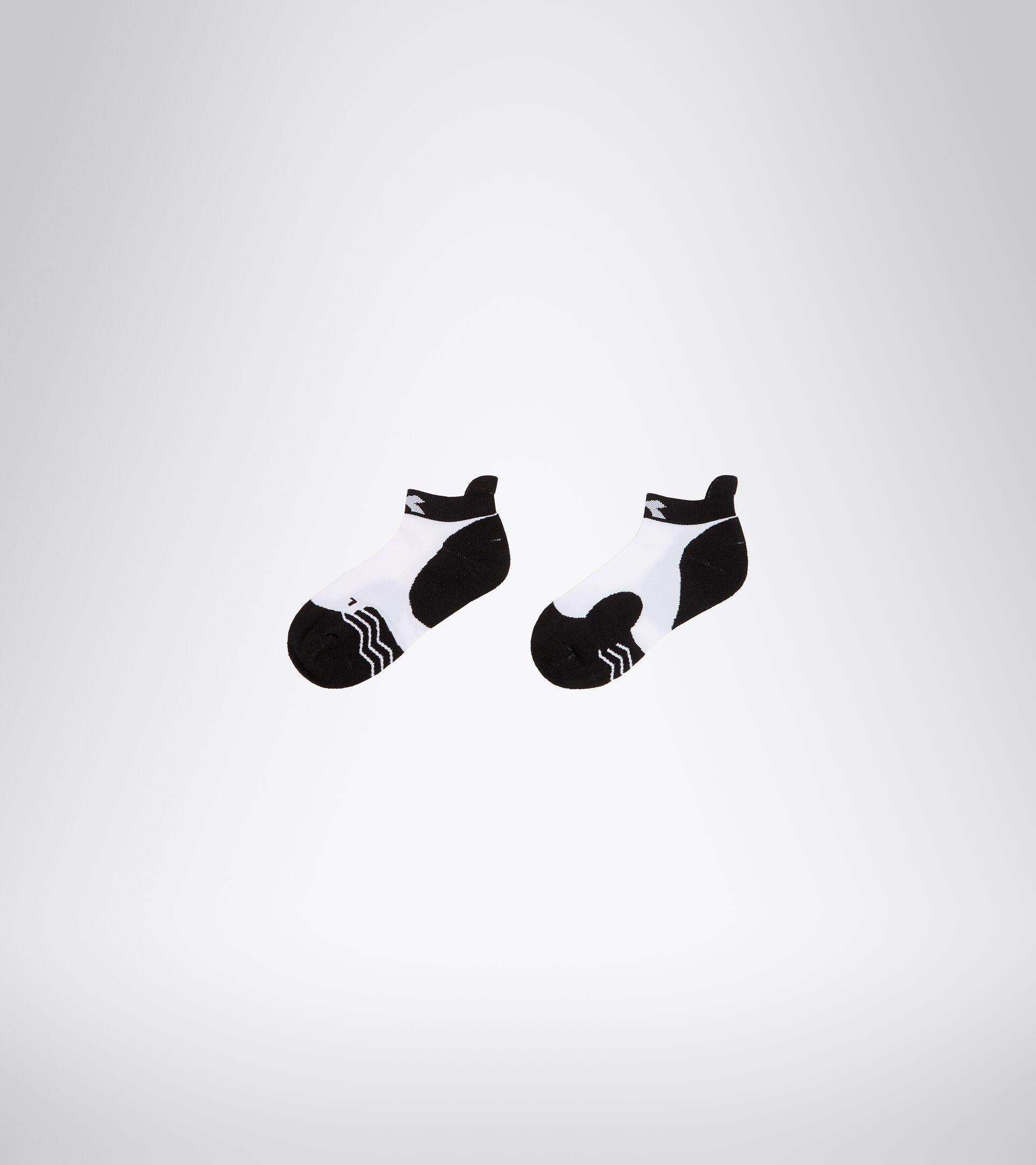 L. SOCKS Product Image