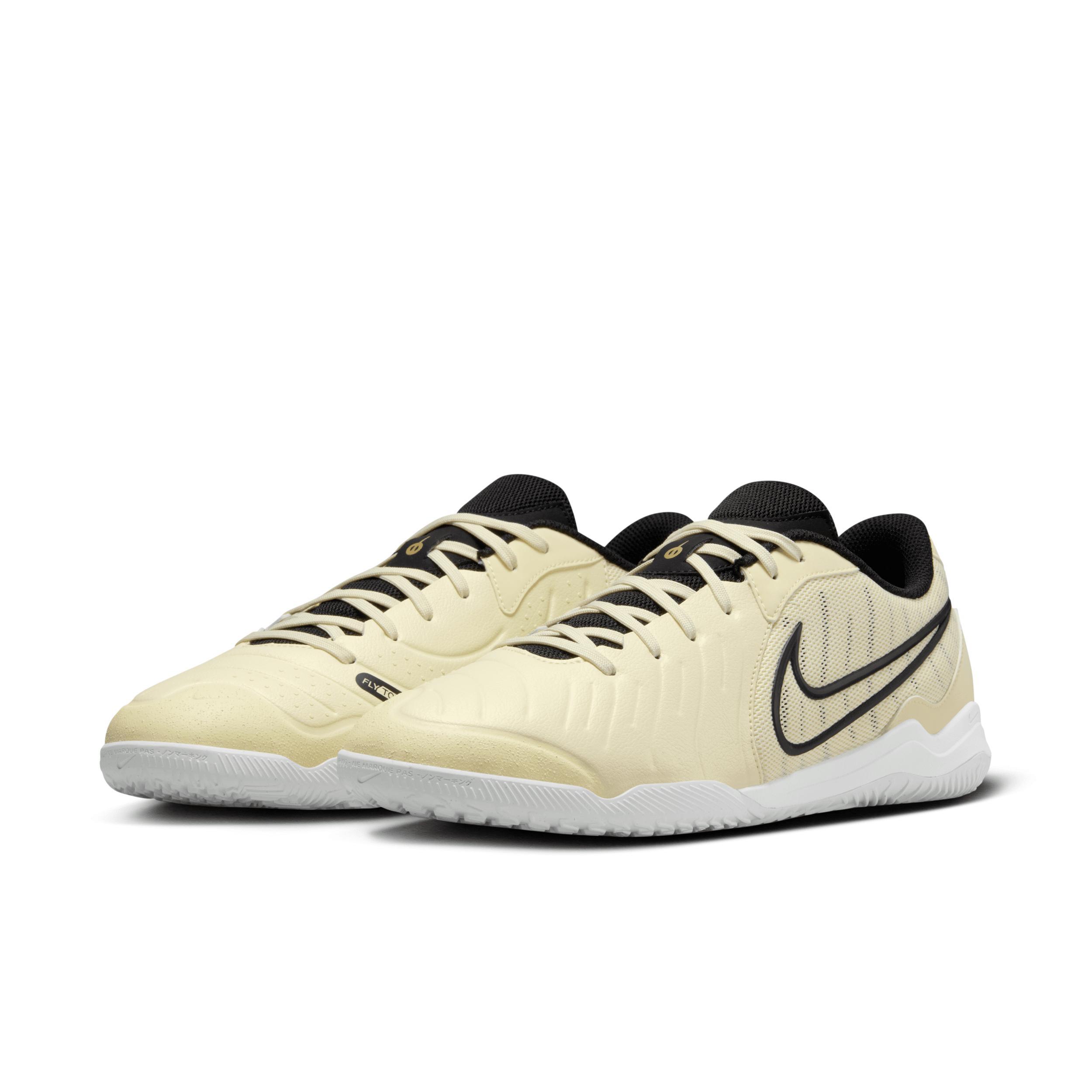 Nike Men's Tiempo Legend 10 Academy Indoor/Court Low-Top Soccer Shoes Product Image