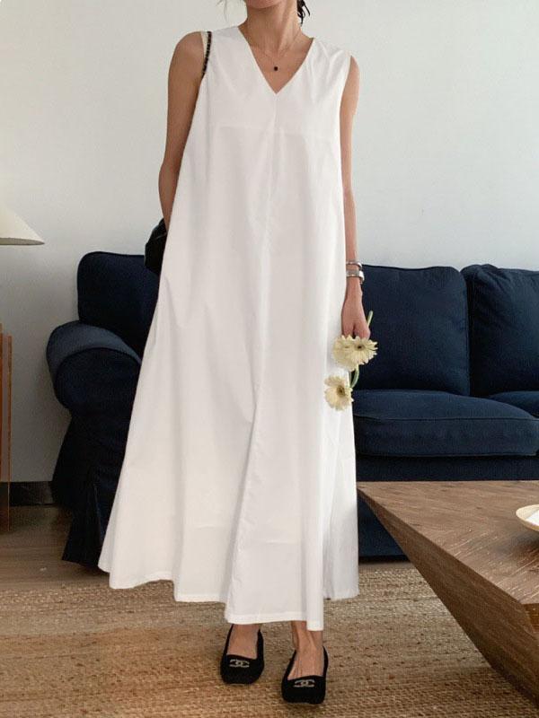 Loose Sleeveless Solid Color V-Neck Midi Dresses Product Image