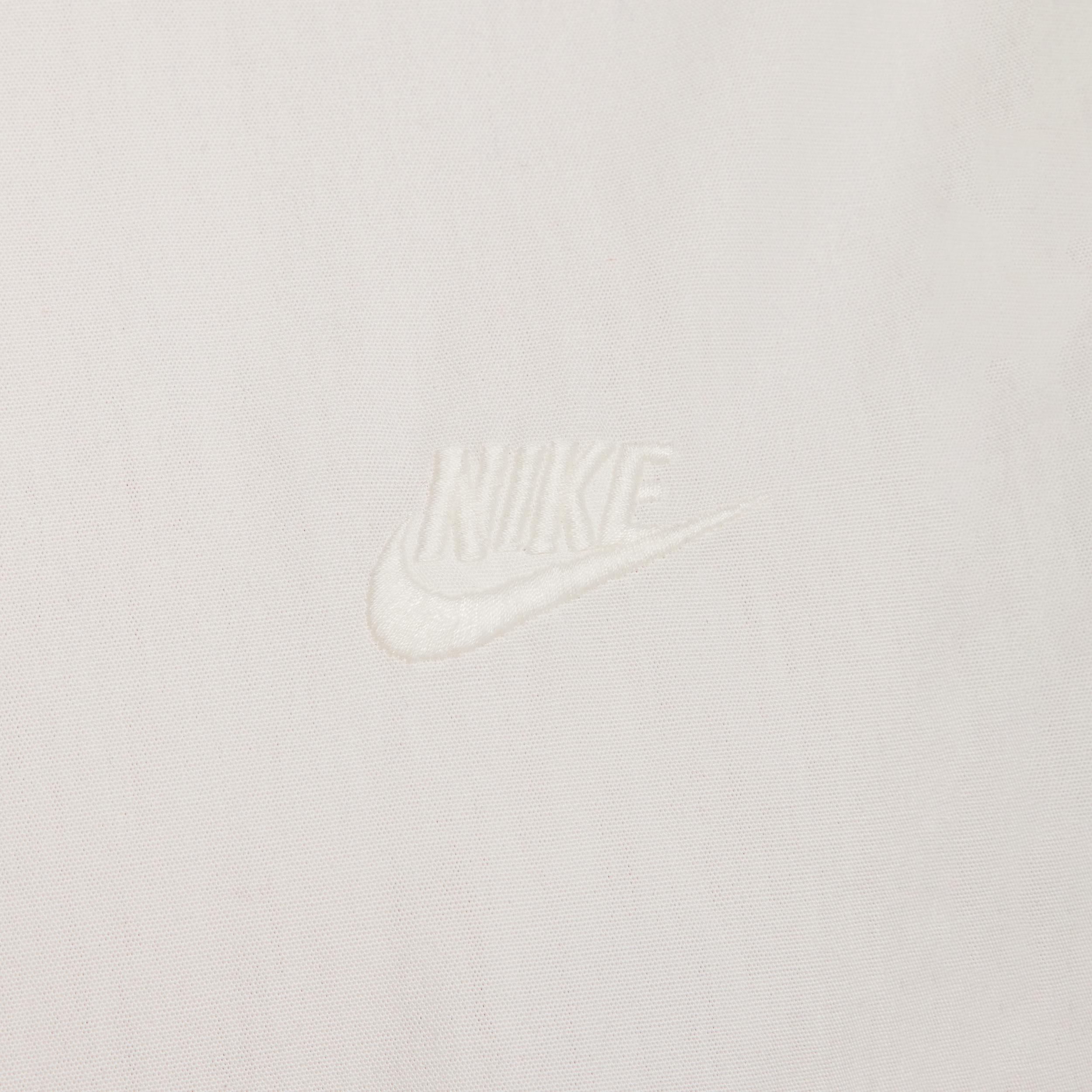 Nike Men's Club Short-Sleeve Button-Down Shirt Product Image