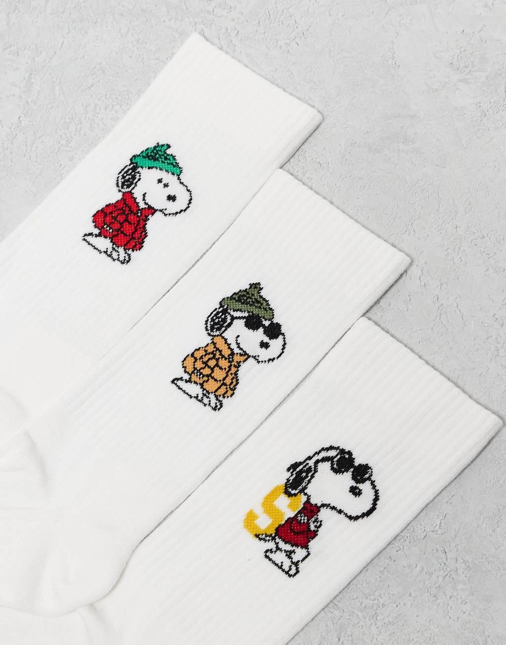 ASOS DESIGN 3 pack socks with cool Snoopy artwork in ecru Product Image