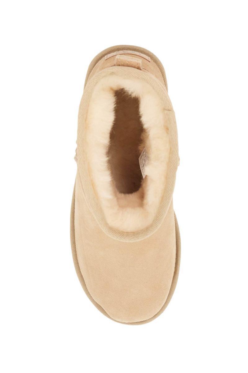 Boots In Beige Product Image