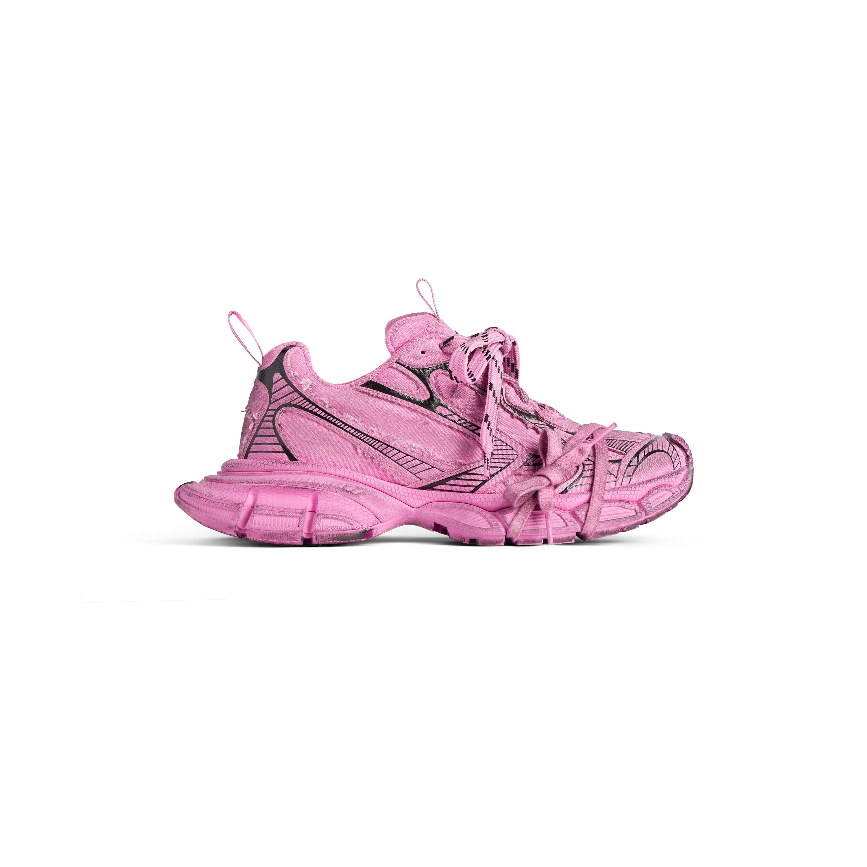 Women's 3xl Sneaker  in Pink Product Image