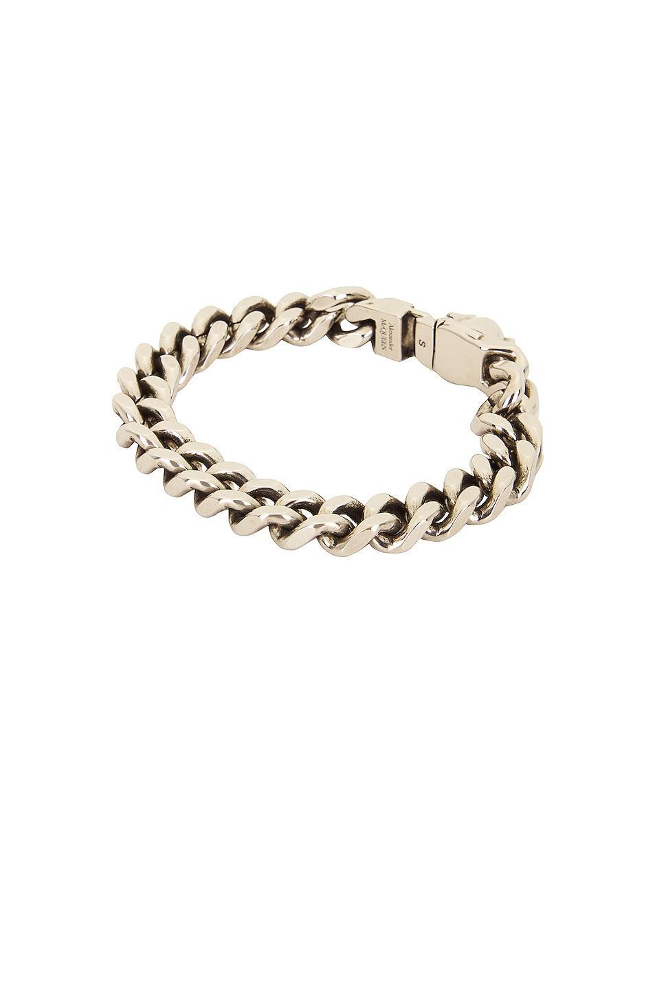 Alexander McQueen Skull Chain Bracelet in Metallic Silver Product Image