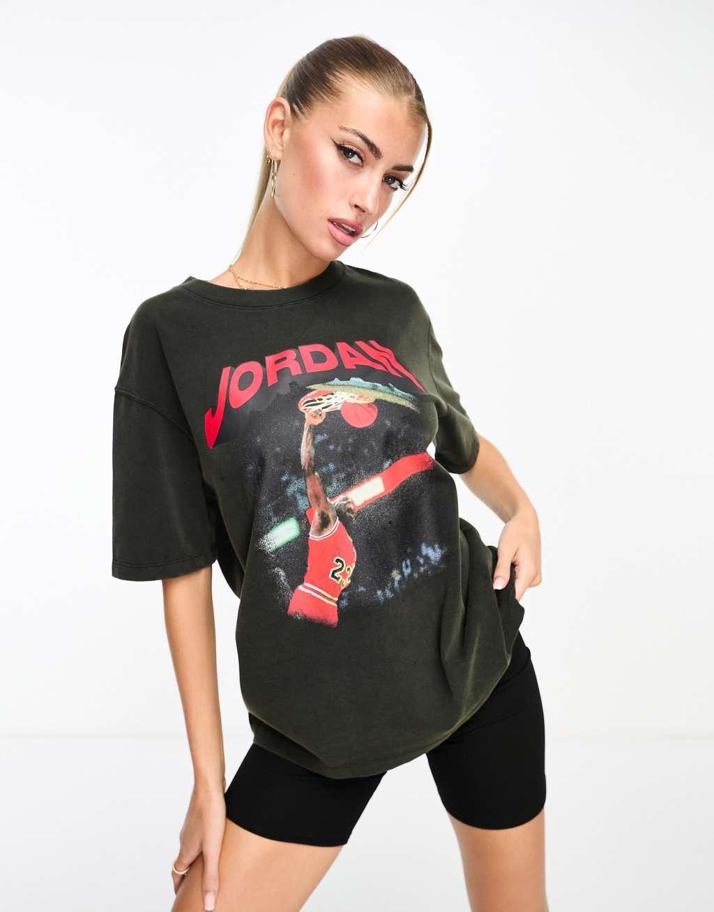 Nike Jordan Heritage printed t-shirt in black Product Image