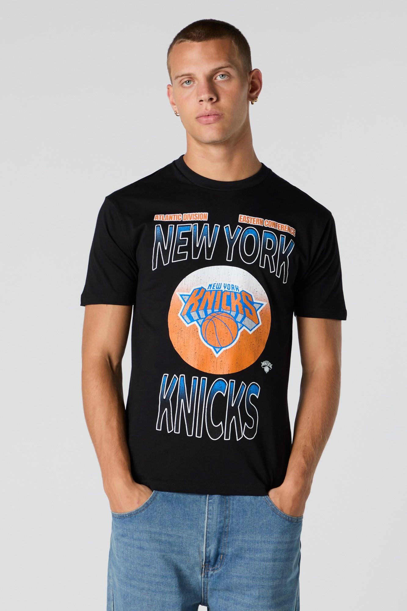 New York Knicks Graphic T-Shirt Male Product Image