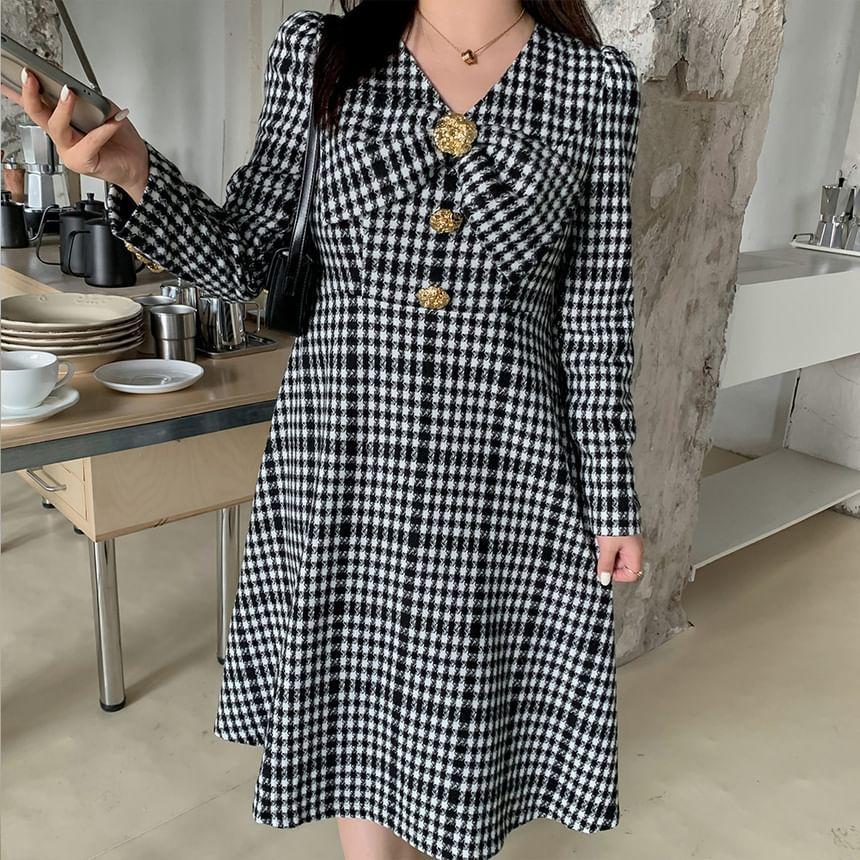 Plus Size Long-Sleeve V-Neck Plaid Bow Midi A-Line Dress Product Image