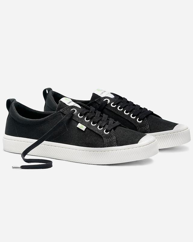 CARIUMA women's OCA low canvas sneakers Product Image