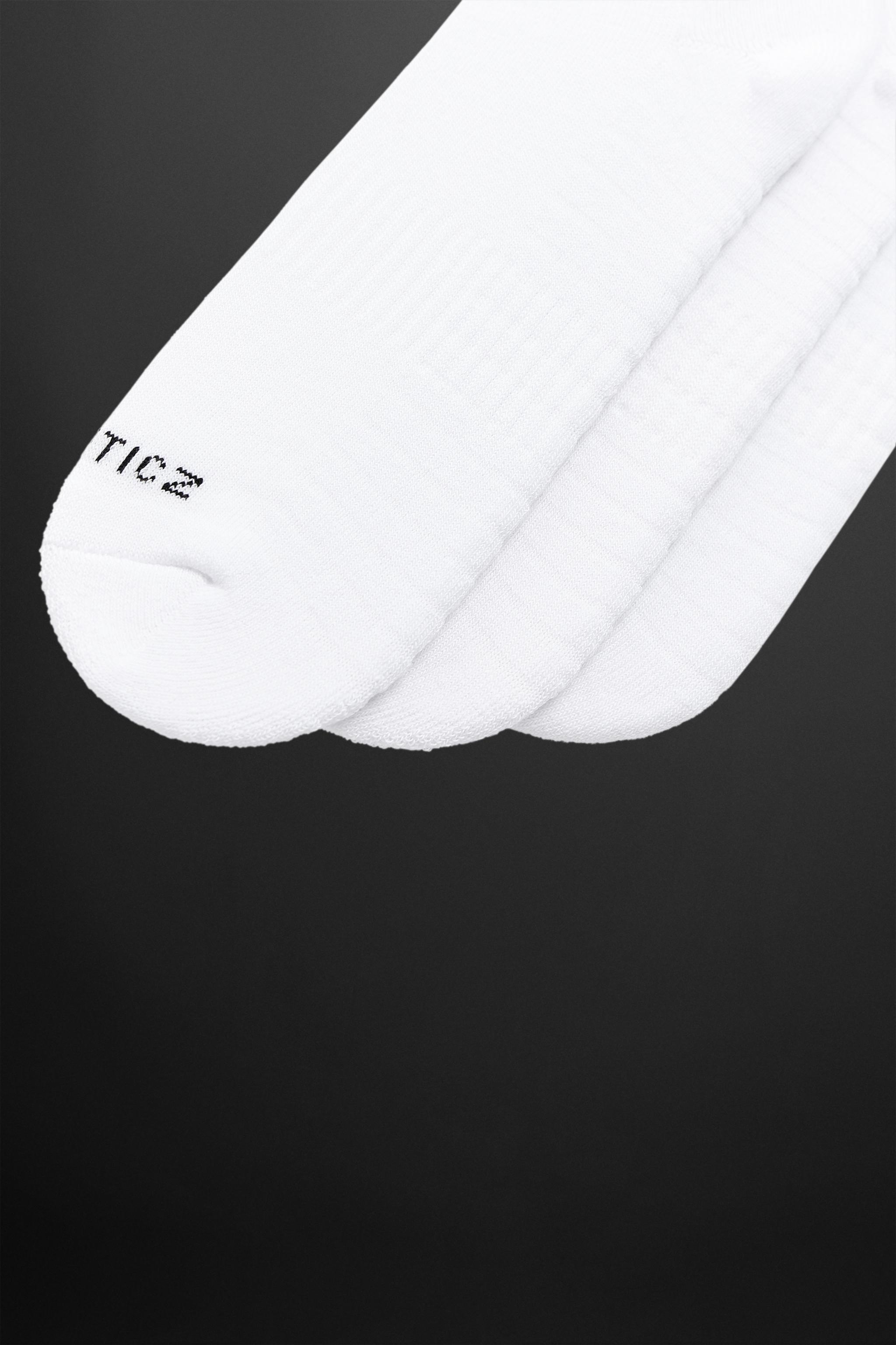 3 PACK SPORT SOCKS Product Image