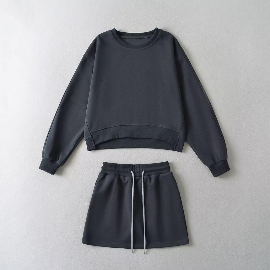 Crewneck Two Tone Pullover / Drawstring Waist Mini Skirt Product Image