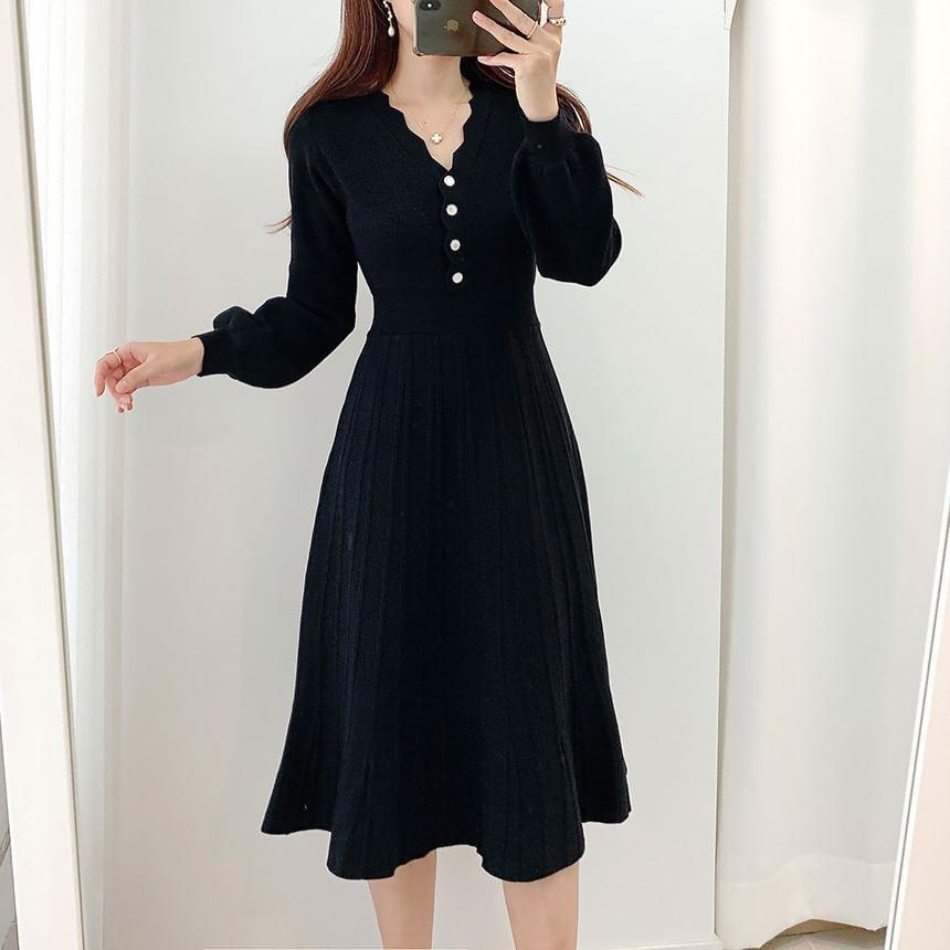 Long Sleeve V-Neck Pleated A-Line Midi Dress Product Image