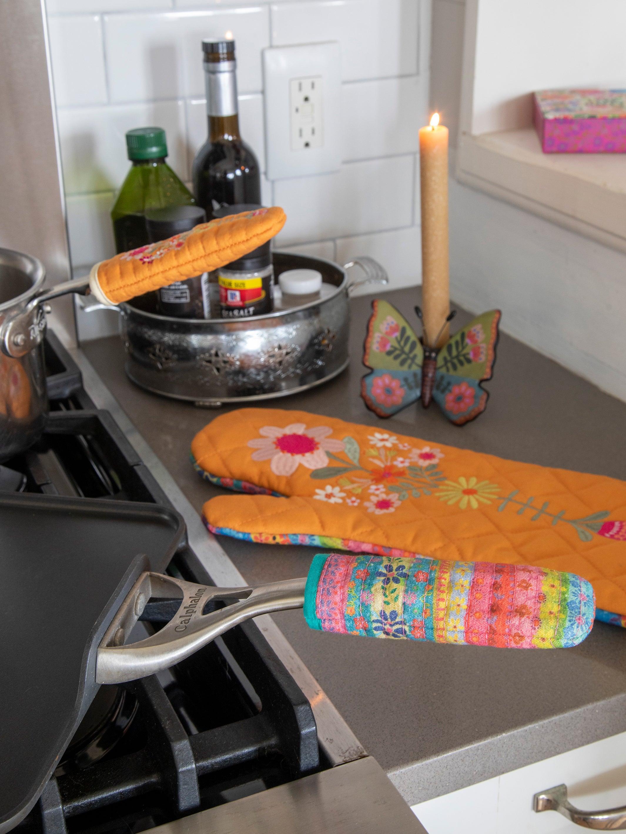 Bake Happy Double-Sided Oven Mitt - Floral Product Image