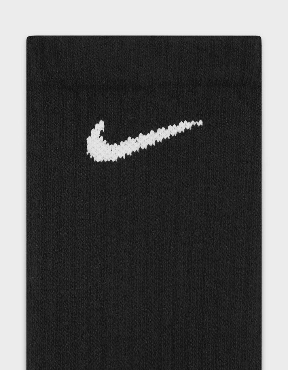 NIKE Everyday Cushioned 6 Pack Crew Socks Product Image