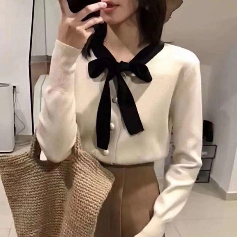 Long-Sleeve Tie-Neck Faux Pearl Accent Contrast Trim Knit Top Product Image