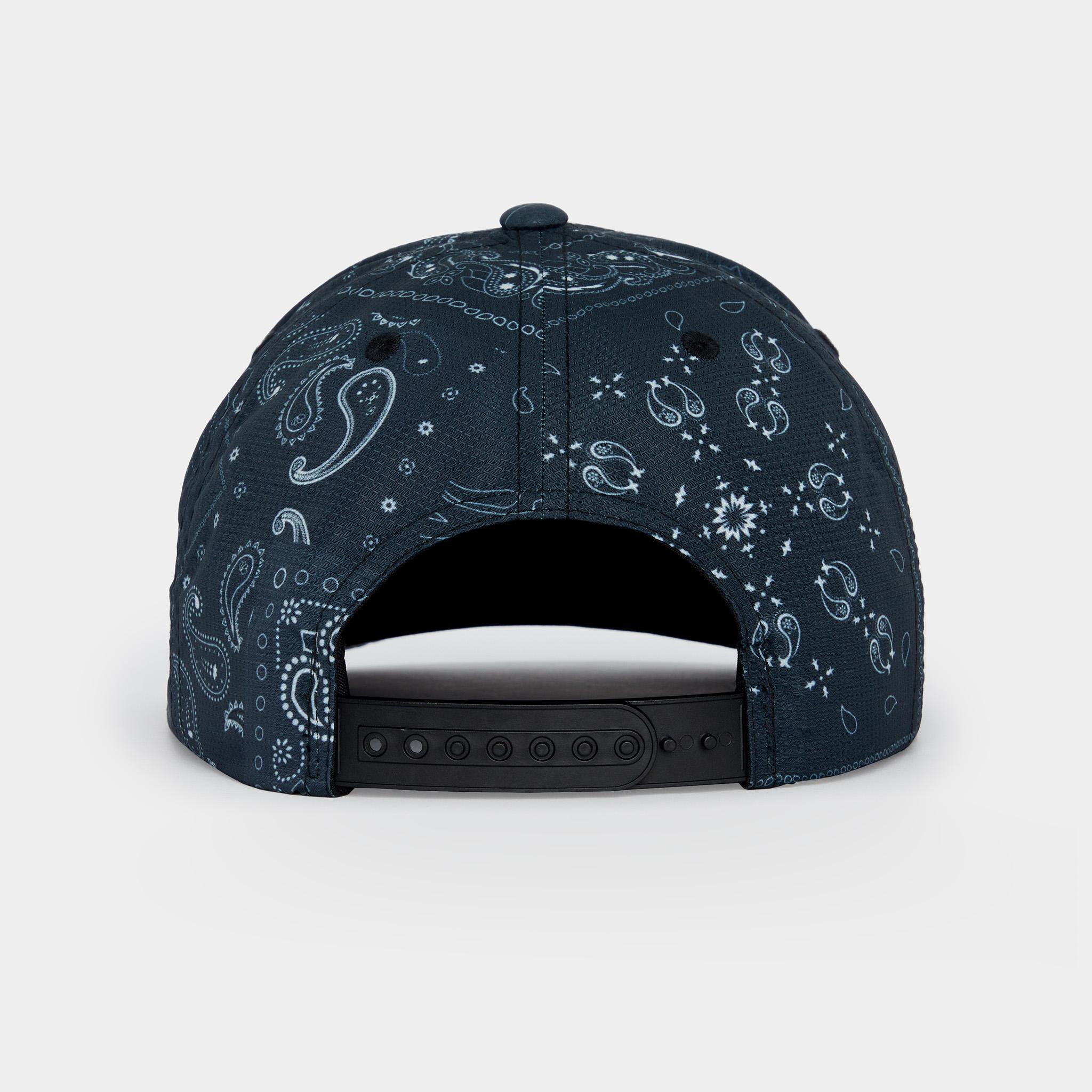 BANDANA FEATHERWEIGHT TECH SNAPBACK HAT Product Image