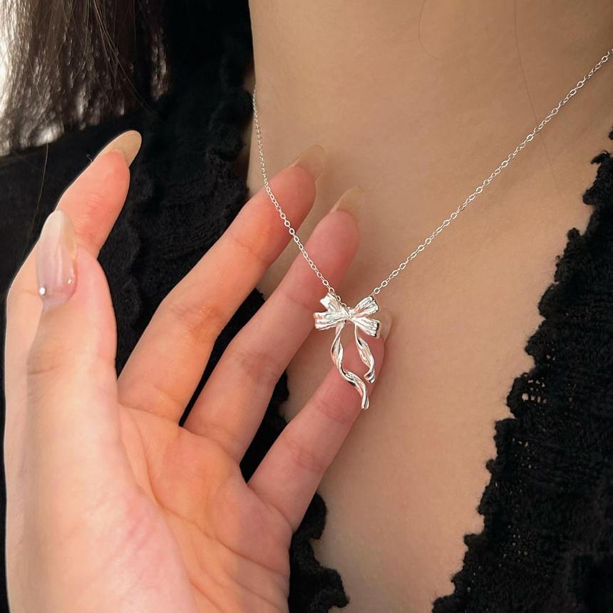 Bow Pendant S925 Sterling Silver Choker Product Image