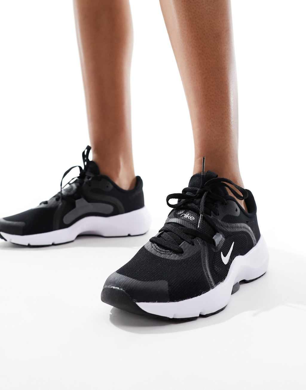 Nike Training In-Season 13 sneakers in black and white Product Image