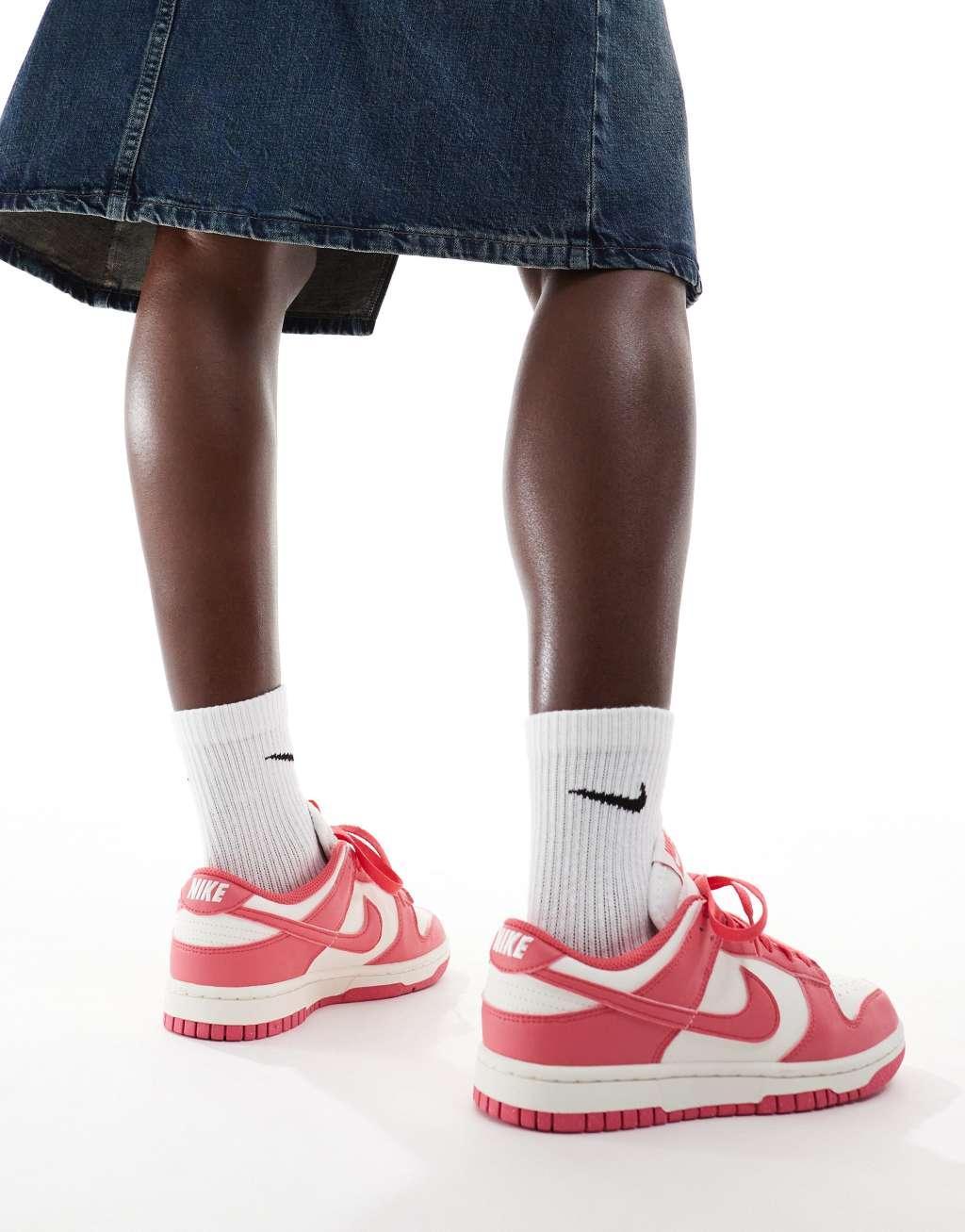 Nike Dunk Low sneakers in pink Product Image