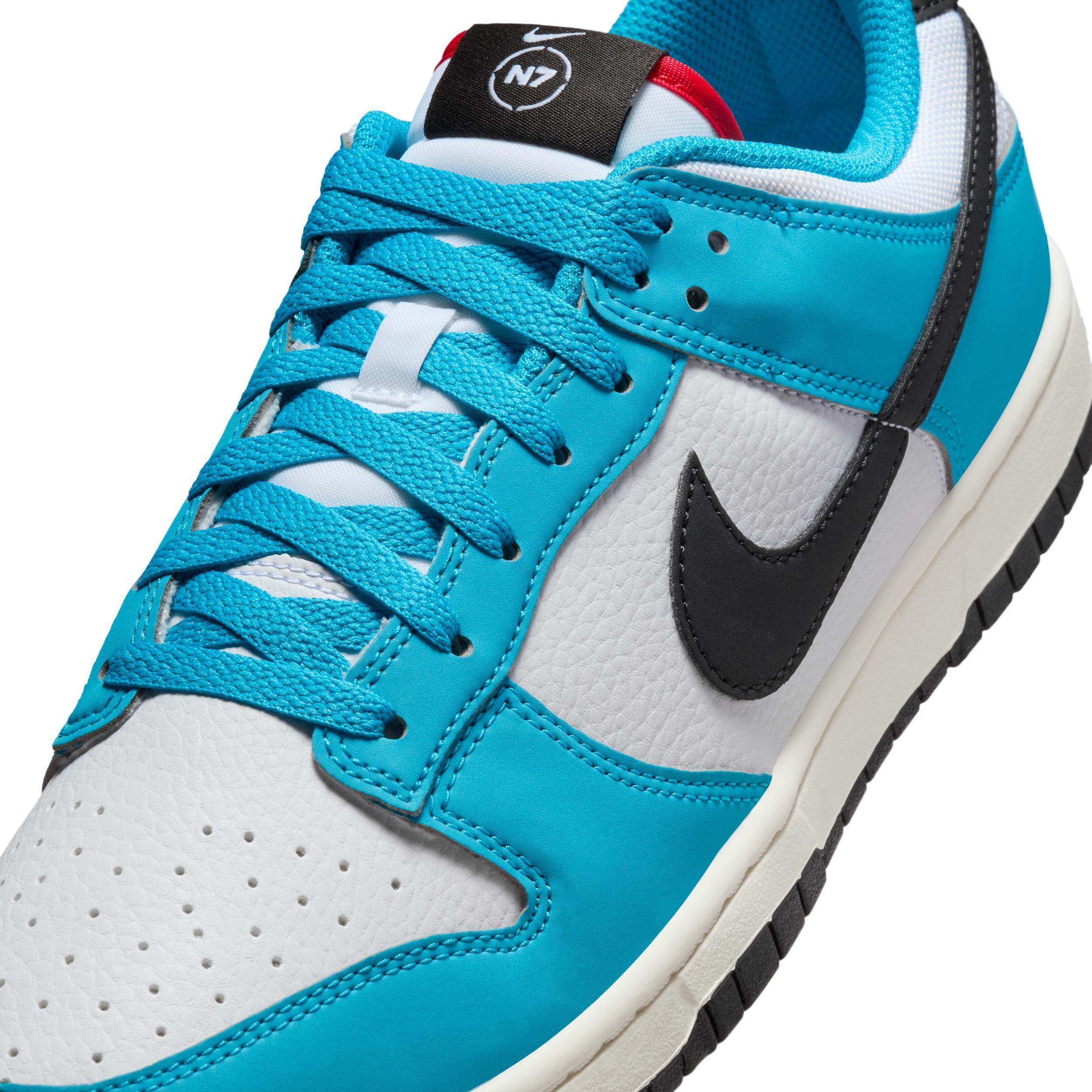 Nike Men's Dunk Low N7 Shoes Product Image