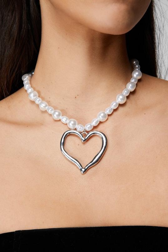 Pearl Heart Necklace Product Image