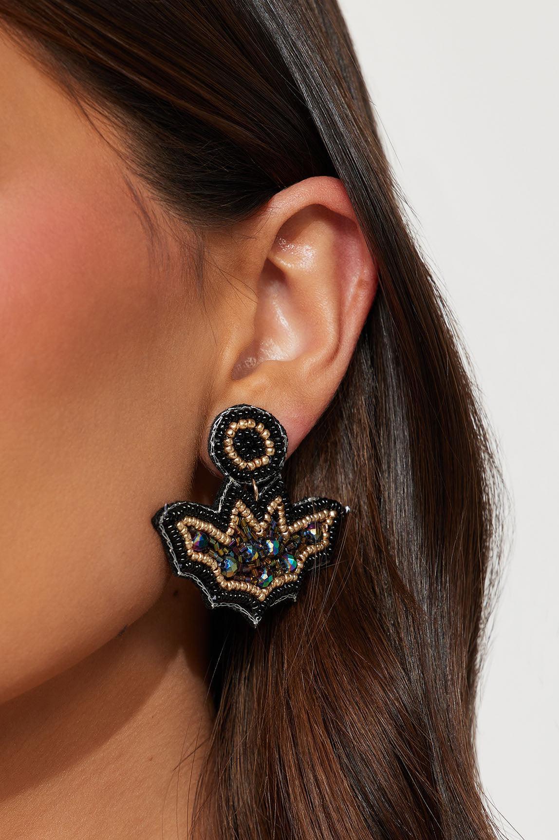 Oh My Gourd Becky Look At Her Bat Earrings - Black Product Image