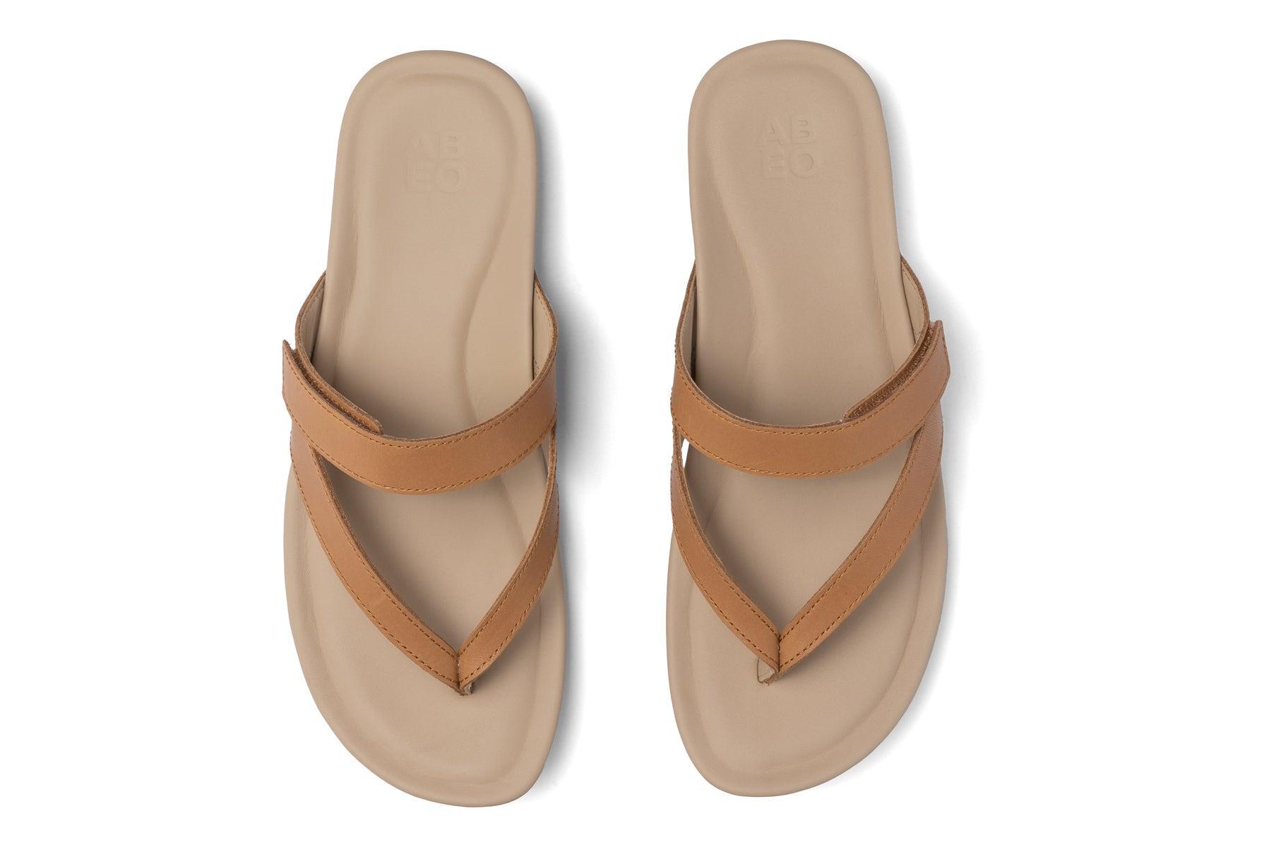 Oasis Thong Sandal Metatarsal Female Product Image