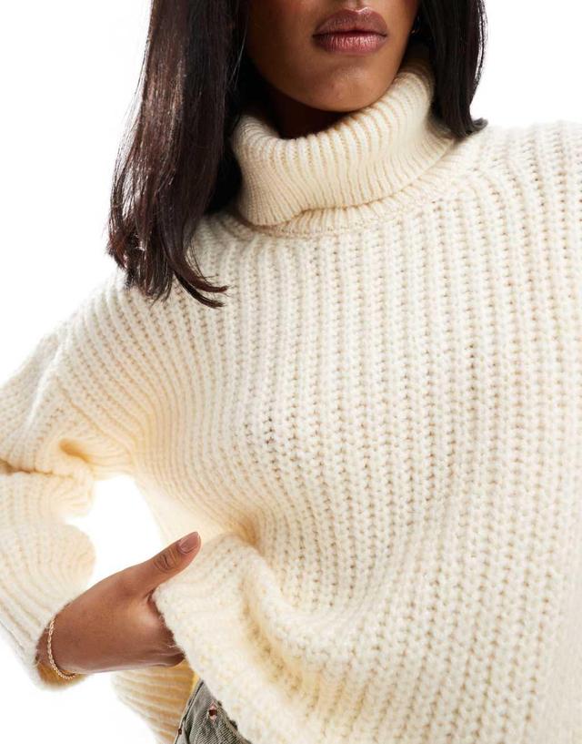 Stradivarius roll neck chunky sweater in light ecru Product Image