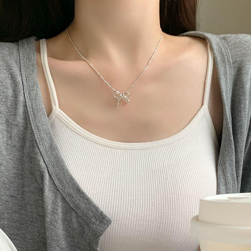 Bow Pendant Alloy Choker Product Image