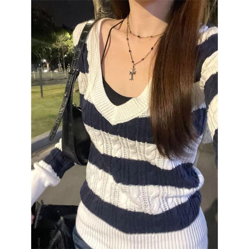 Long-Sleeve V-Neck Striped Knit Top Product Image