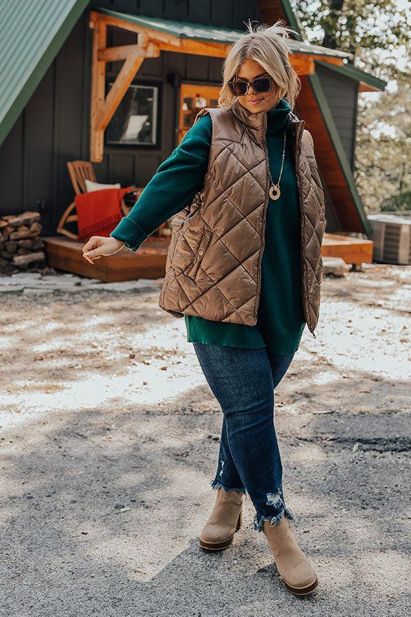 Lodge Getaway Tunic Sweater In Hunter Green Curves Product Image