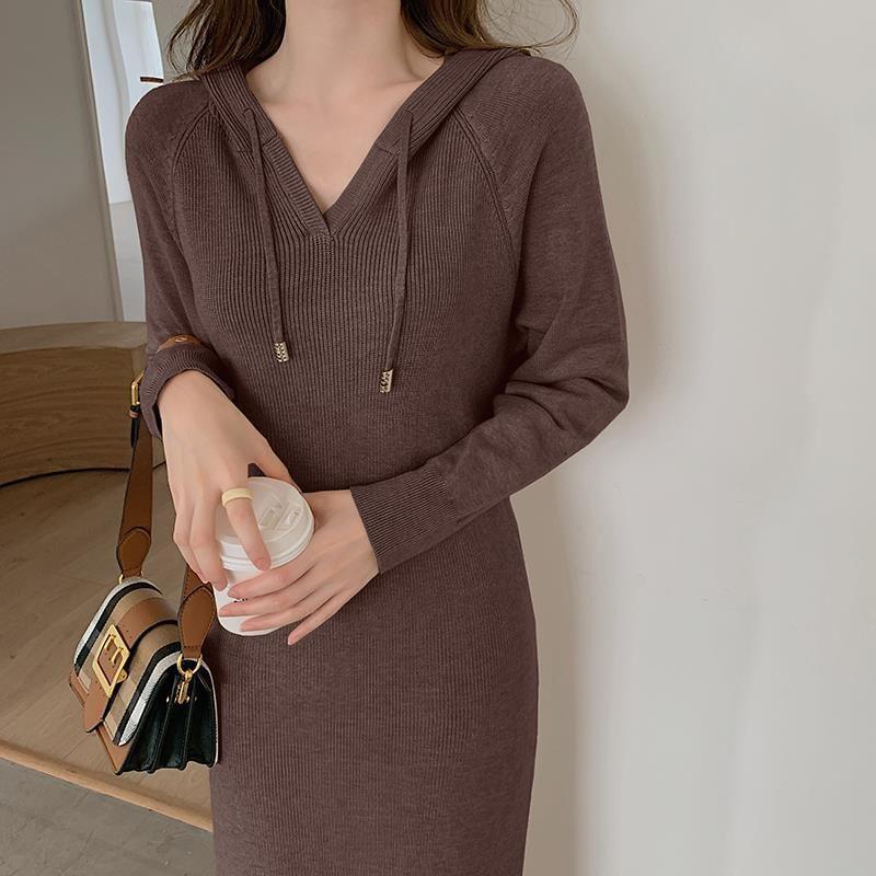 Long-Sleeve V-Neck Drawstring Ribbed Midi Sheath Knit Dress Product Image