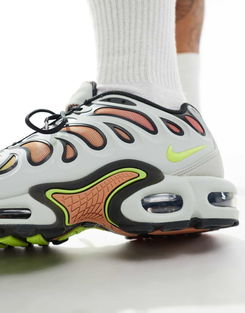 Nike Air Max Plus Drift sneakers in gray and multi Product Image