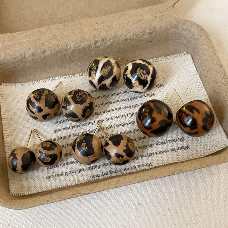 Leopard Print Resin Alloy Stud Earring (Various Designs) Product Image