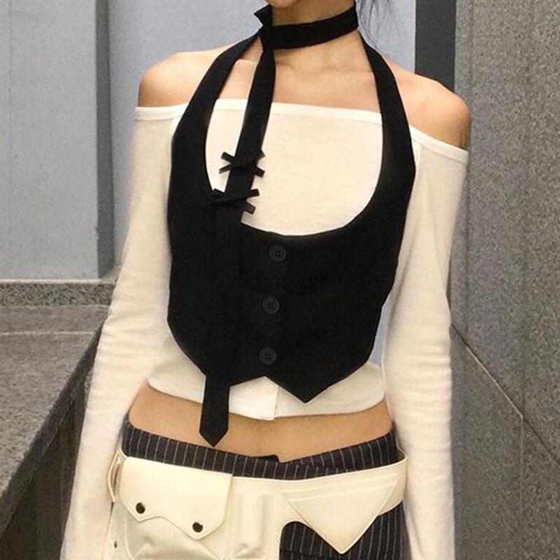 Sleeveless Scoop Neck Plain Crop Top Product Image