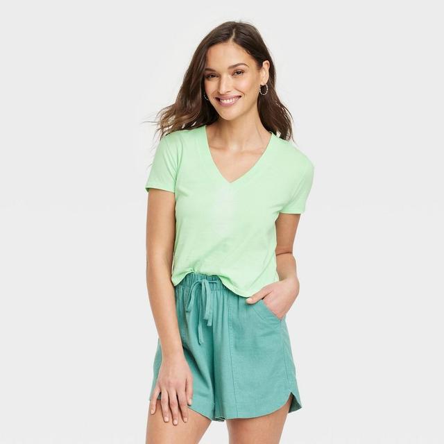 Womens Shrunken Short Sleeve V-Neck T-Shirt - Universal Thread Green XL Product Image