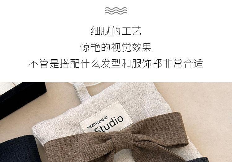 Bow Knit Hair Clip Product Image