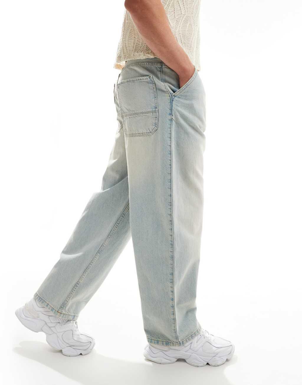 Pull&Bear skater fit jeans in light washed blue Product Image