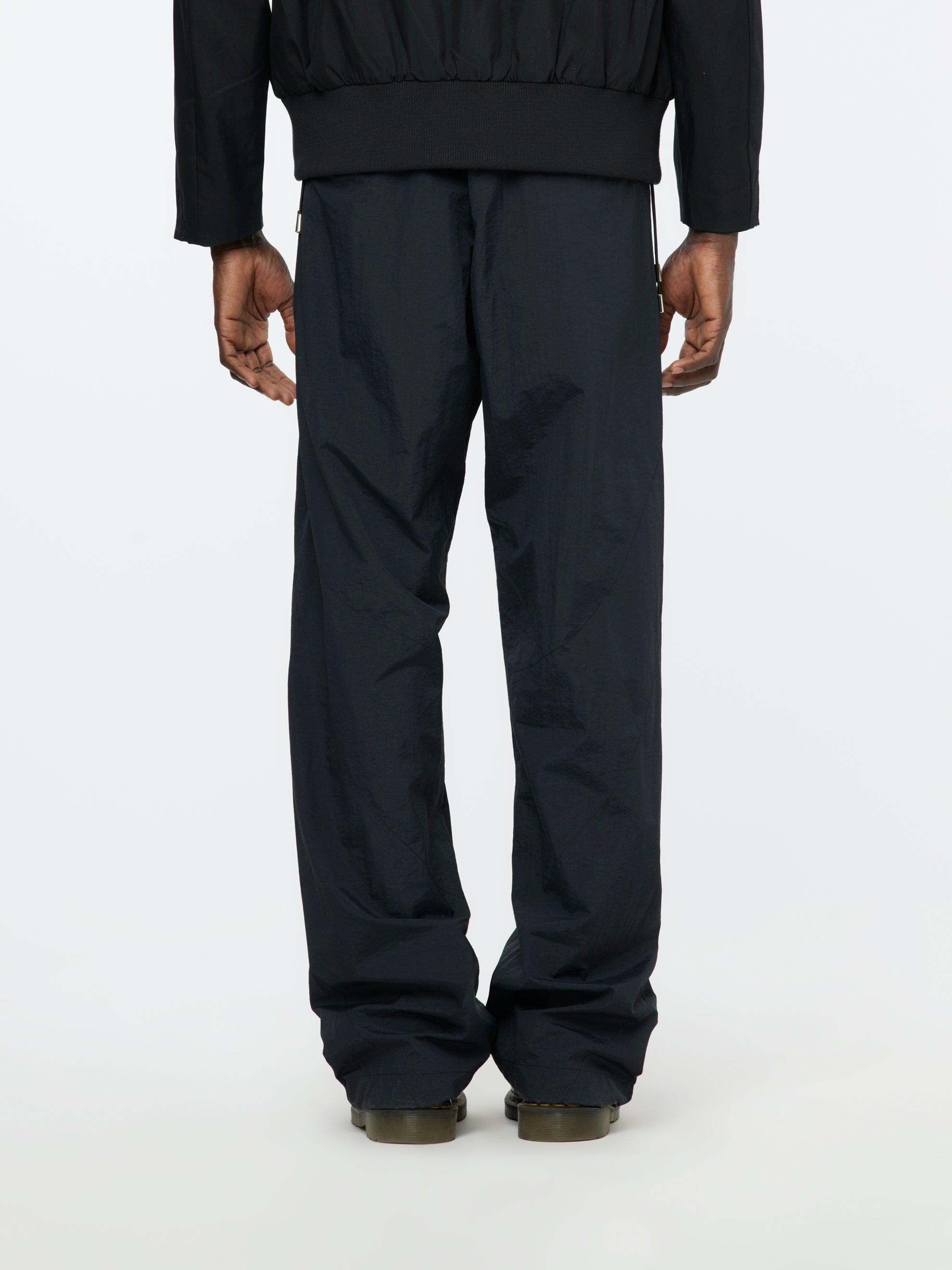 TRACK PANT (Black / Dark Blue) Product Image