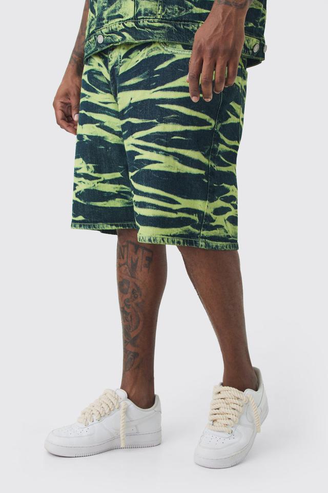 Plus Bleach Wash Relaxed Denim Short | boohooMAN USA Product Image