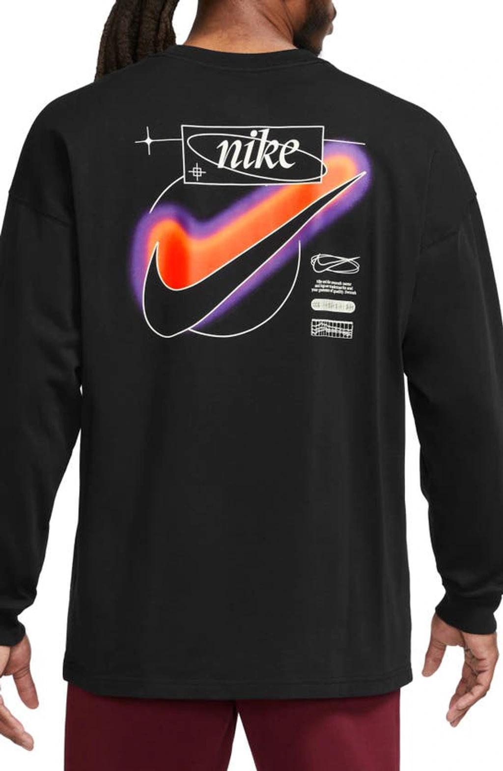 Sportswear Oversize Long Sleeve Graphic T-shirt In Black Product Image