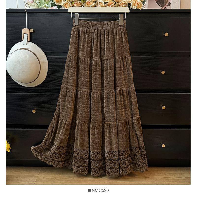 Tiered Lace-Hem A-Line Skirt Product Image