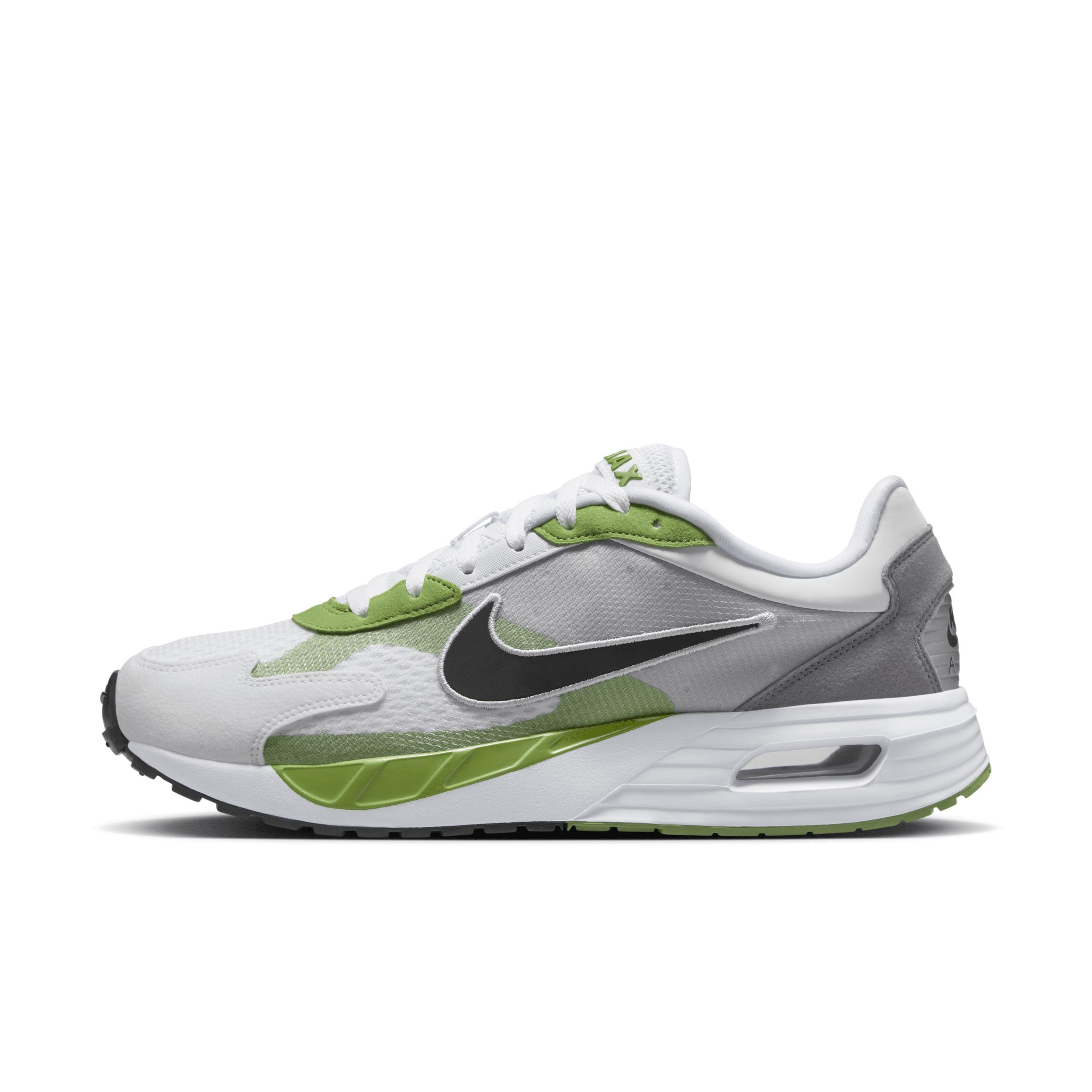 Nike Men's Air Max Solo Shoes Product Image