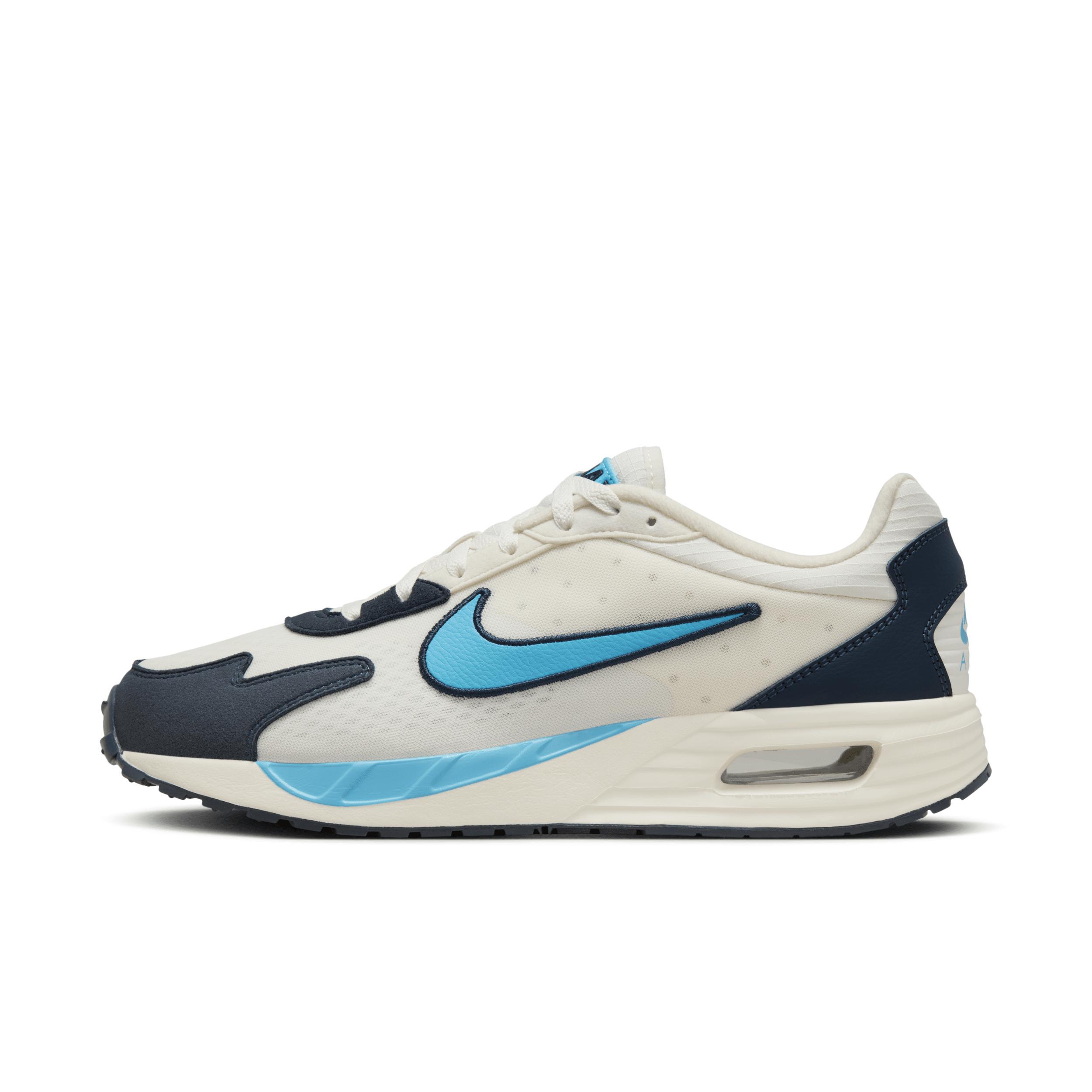 Nike Men's Air Max Solo Shoes Product Image