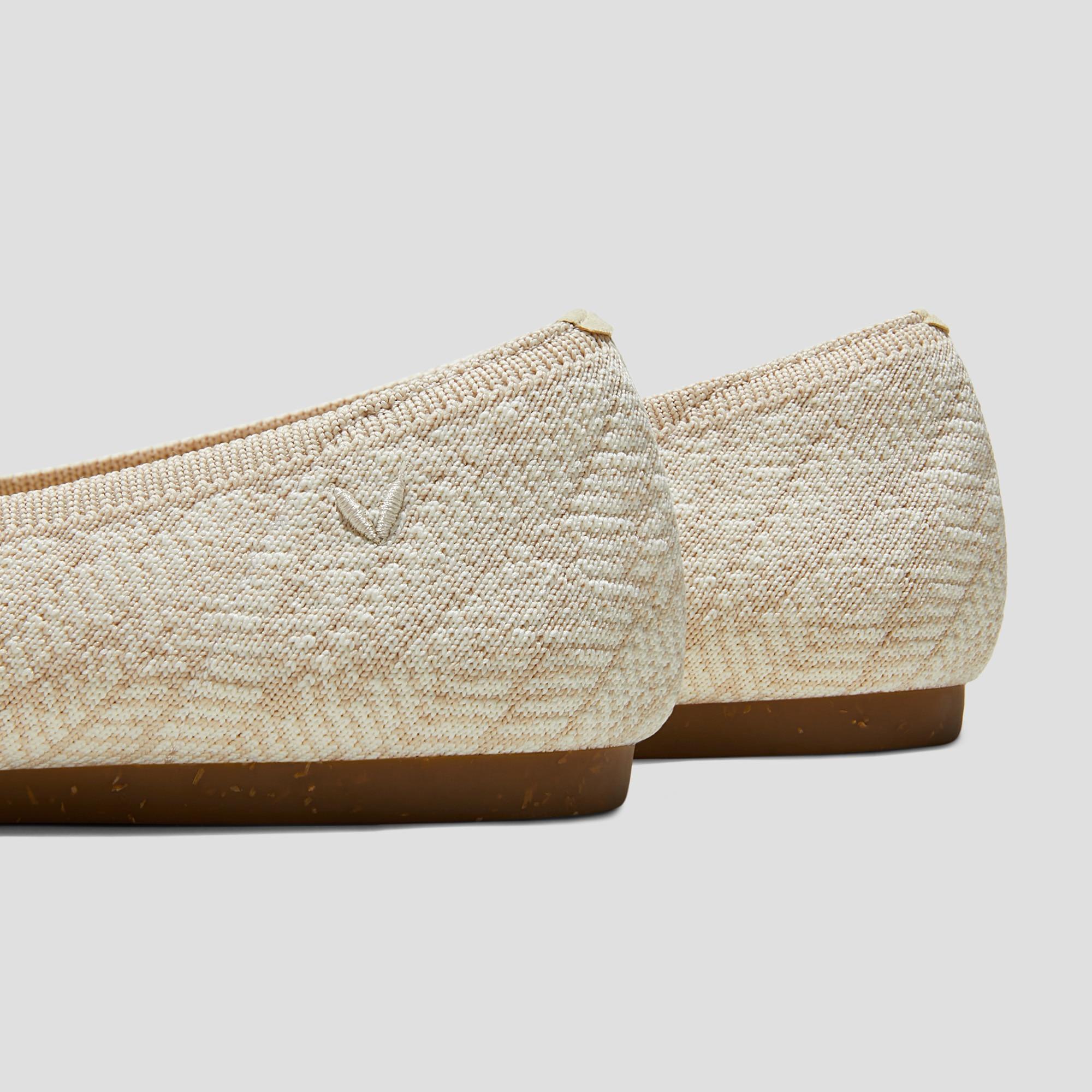 Pointed-Toe Ballet Flats (Aria 5° Hemp) Product Image