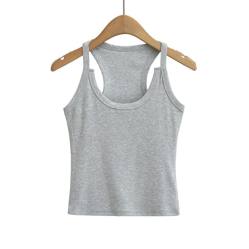 Scoop Neck Plain Tank Top Product Image