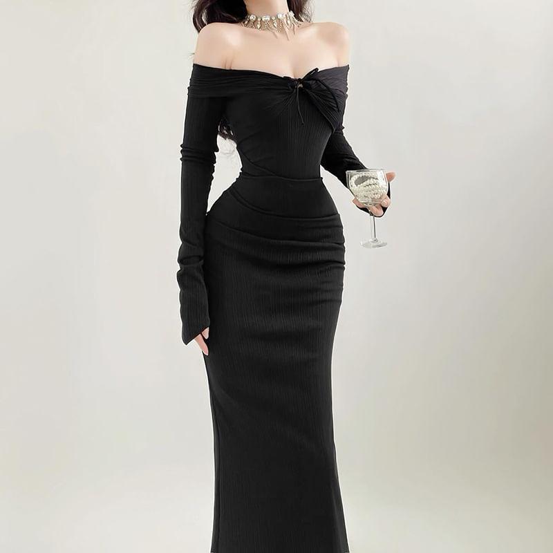 Long-Sleeve Off Shoulder Plain Maxi Sheath Dress Product Image